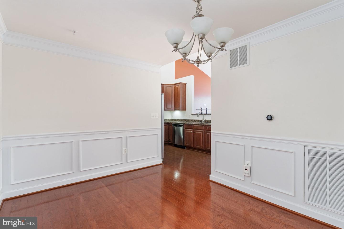 701-306 COBBLESTONE BLVD #306, FREDERICKSBURG, Virginia 22401, 1 Bedroom Bedrooms, ,1 BathroomBathrooms,Residential,For sale,701-306 COBBLESTONE BLVD #306,VAFB2006772 MLS # VAFB2006772