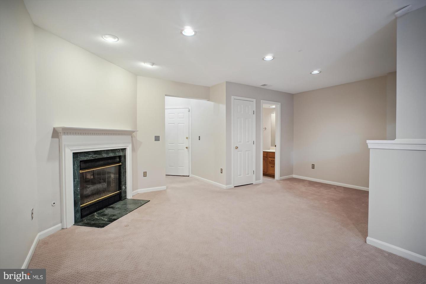 1399 PARK GARDEN LN LN, RESTON, Virginia 20194, 3 Bedrooms Bedrooms, ,3 BathroomsBathrooms,Residential,For sale,1399 PARK GARDEN LN LN,VAFX2201962 MLS # VAFX2201962