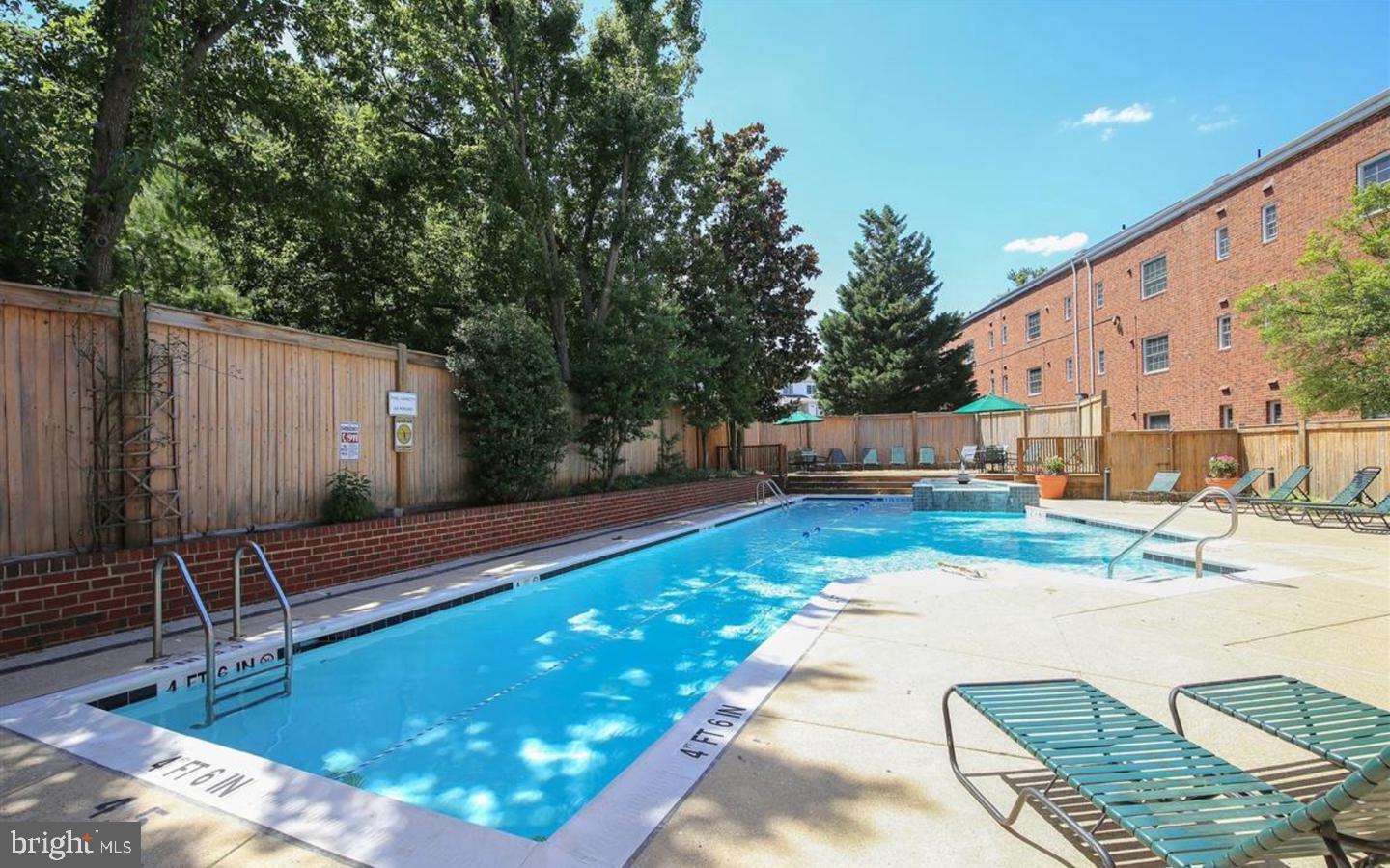 1730 W ABINGDON DR #302, ALEXANDRIA, Virginia 22314, 1 Bedroom Bedrooms, ,1 BathroomBathrooms,Residential,For sale,1730 W ABINGDON DR #302,VAAX2036492 MLS # VAAX2036492