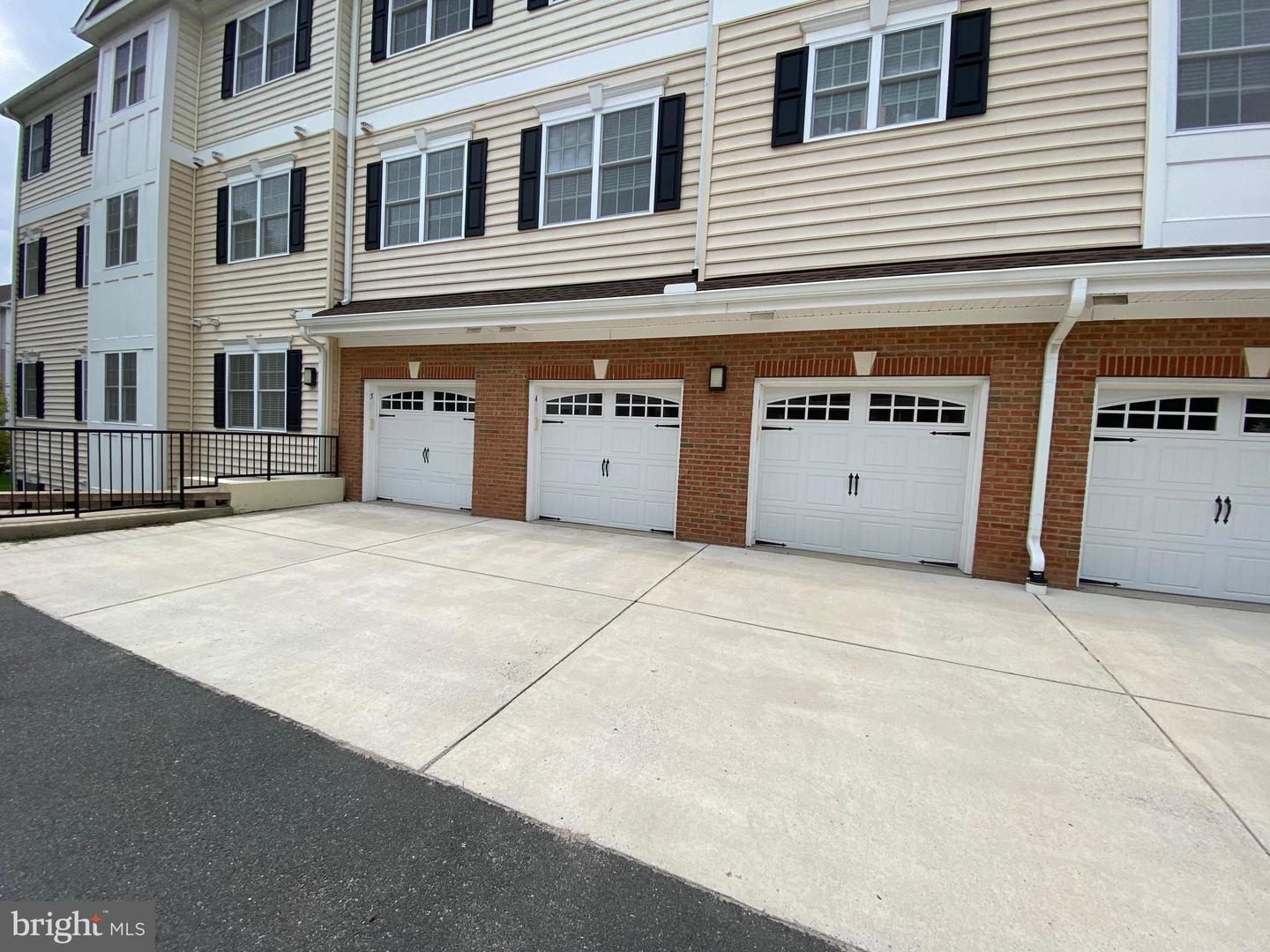 15100 HEATHER MILL LN #101, HAYMARKET, Virginia 20169, 2 Bedrooms Bedrooms, ,2 BathroomsBathrooms,Residential,For sale,15100 HEATHER MILL LN #101,VAPW2078550 MLS # VAPW2078550