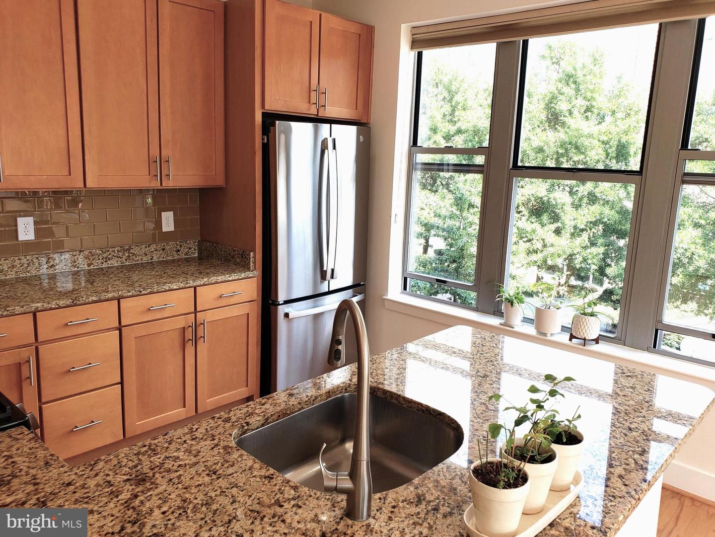 1800 WILSON BLVD #210, ARLINGTON, Virginia 22201, 2 Bedrooms Bedrooms, ,2 BathroomsBathrooms,Residential,For sale,1800 WILSON BLVD #210,VAAR2048420 MLS # VAAR2048420