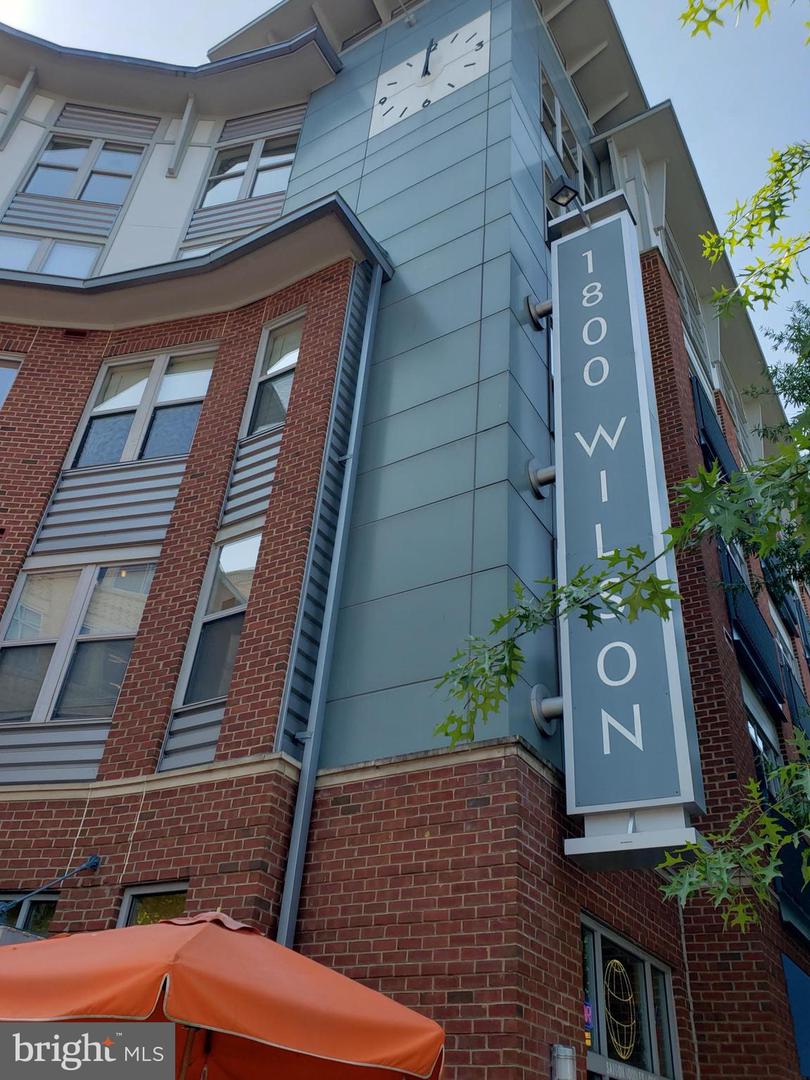 1800 WILSON BLVD #210, ARLINGTON, Virginia 22201, 2 Bedrooms Bedrooms, ,2 BathroomsBathrooms,Residential,For sale,1800 WILSON BLVD #210,VAAR2048420 MLS # VAAR2048420