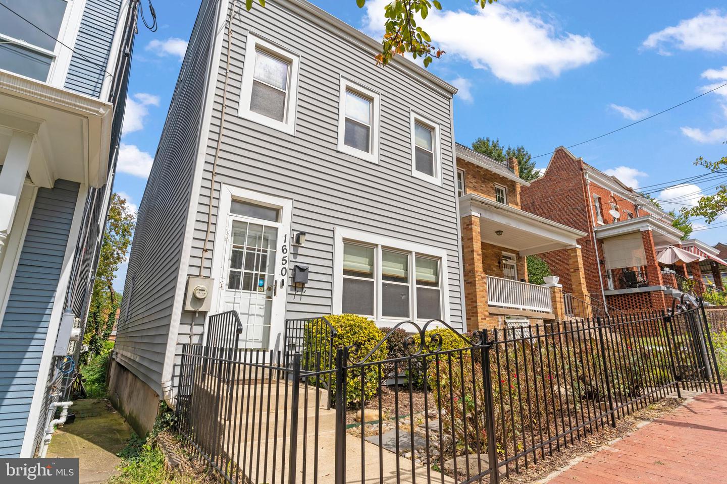 1650 U ST SE, WASHINGTON, District Of Columbia 20020, 3 Bedrooms Bedrooms, ,1 BathroomBathrooms,Residential,For sale,1650 U ST SE,DCDC2159318 MLS # DCDC2159318