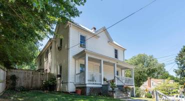 650 ALLEGHANY AVE, STAUNTON, Virginia 24401, ,Residential,650 ALLEGHANY AVE,656865 MLS # 656865