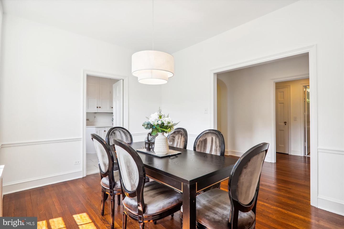 3041 SEDGWICK ST NW #303, WASHINGTON, District Of Columbia 20008, 2 Bedrooms Bedrooms, ,1 BathroomBathrooms,Residential,For sale,3041 SEDGWICK ST NW #303,DCDC2145306 MLS # DCDC2145306