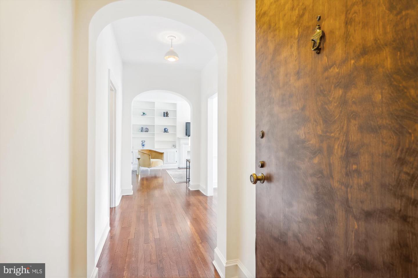 3041 SEDGWICK ST NW #303, WASHINGTON, District Of Columbia 20008, 2 Bedrooms Bedrooms, ,1 BathroomBathrooms,Residential,For sale,3041 SEDGWICK ST NW #303,DCDC2145306 MLS # DCDC2145306