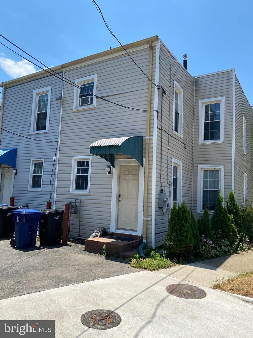 1437 POWHATAN ST, ALEXANDRIA, Virginia 22314, 3 Bedrooms Bedrooms, ,2 BathroomsBathrooms,Residential,For sale,1437 POWHATAN ST,VAAX2036238 MLS # VAAX2036238