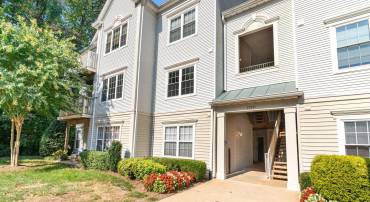 12491 HAYES CT #301, FAIRFAX, Virginia 22033, 2 Bedrooms Bedrooms, ,2 BathroomsBathrooms,Residential,For sale,12491 HAYES CT #301,VAFX2194464 MLS # VAFX2194464