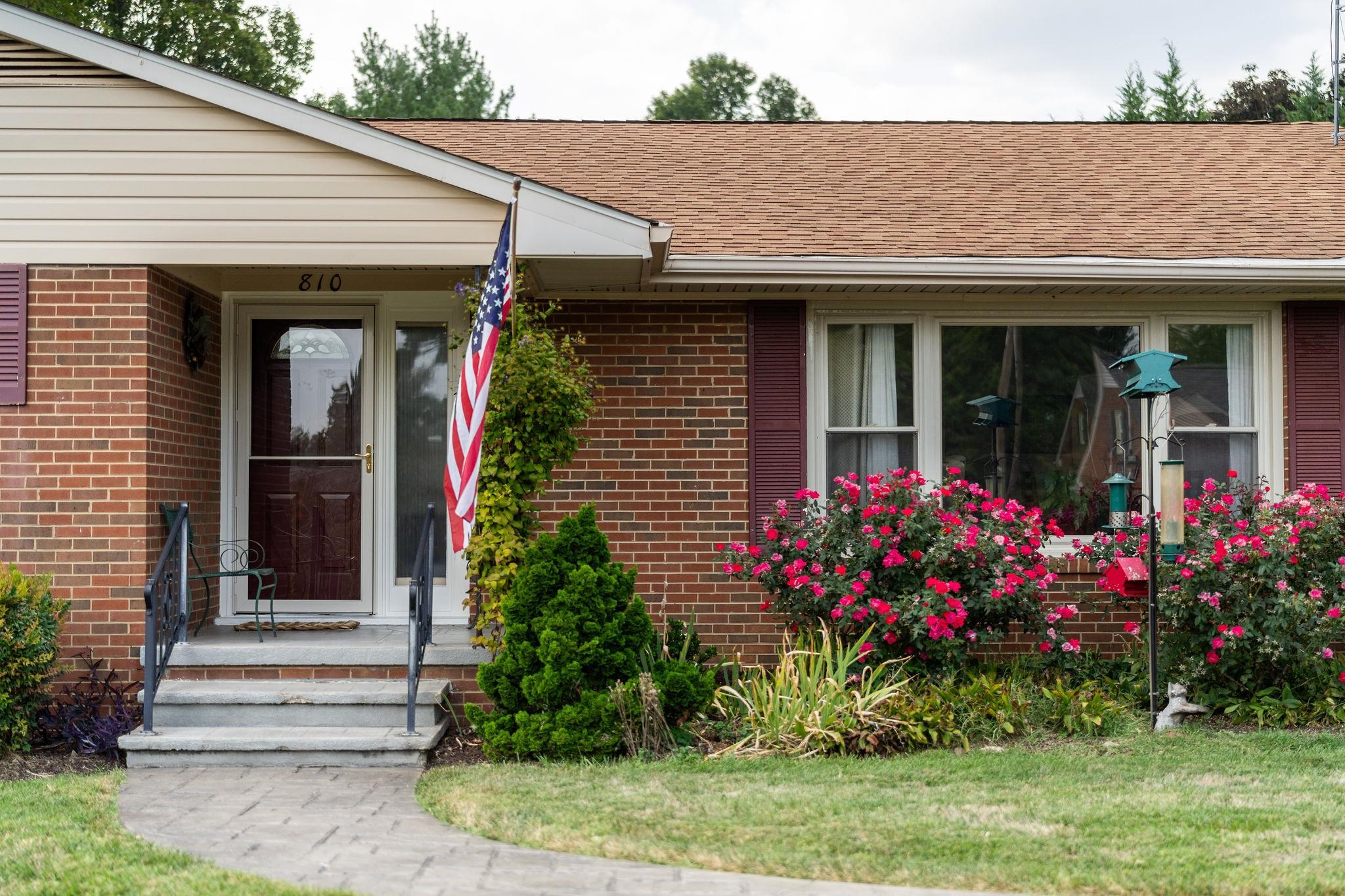 810 FAIRWAY DR, WAYNESBORO, Virginia 22980, 3 Bedrooms Bedrooms, ,3 BathroomsBathrooms,Residential,810 FAIRWAY DR,656864 MLS # 656864