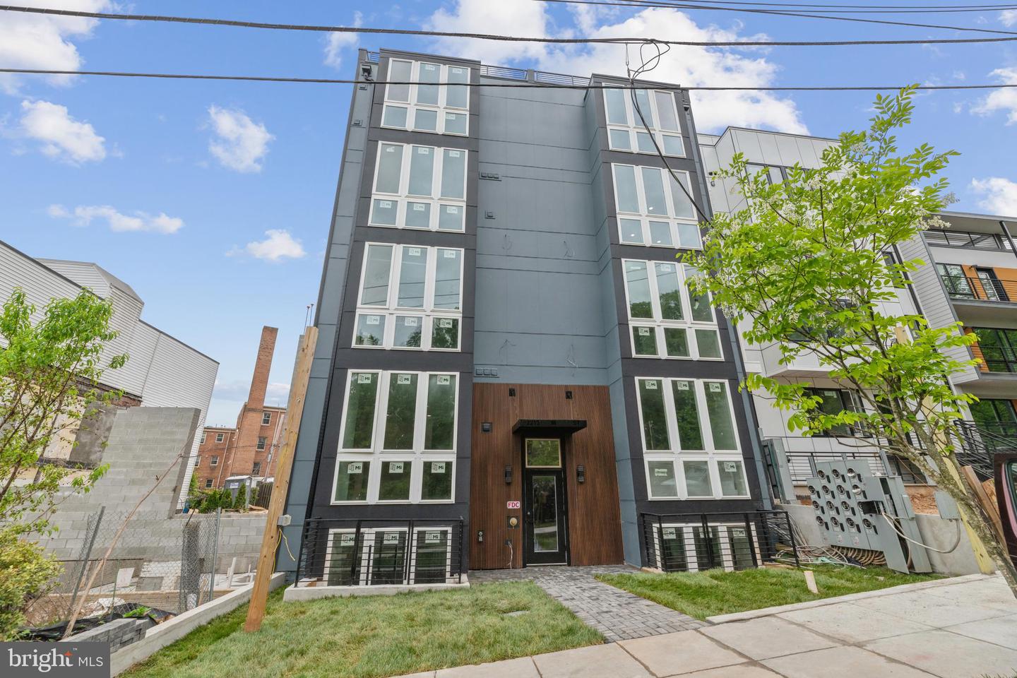 2213 M ST NE #5, WASHINGTON, District Of Columbia 20002, 1 Bedroom Bedrooms, ,1 BathroomBathrooms,Residential,For sale,2213 M ST NE #5,DCDC2159420 MLS # DCDC2159420