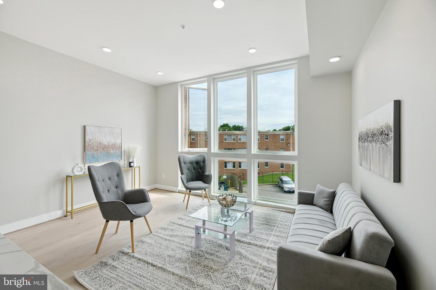 2213 M ST NE #5, WASHINGTON, District Of Columbia 20002, 1 Bedroom Bedrooms, ,1 BathroomBathrooms,Residential,For sale,2213 M ST NE #5,DCDC2159420 MLS # DCDC2159420