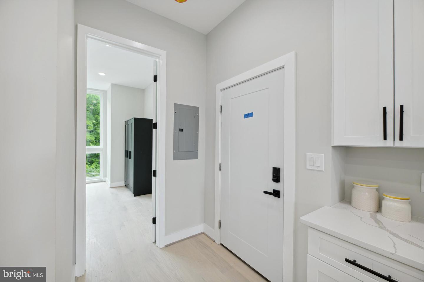 2213 M ST NE #5, WASHINGTON, District Of Columbia 20002, 1 Bedroom Bedrooms, ,1 BathroomBathrooms,Residential,For sale,2213 M ST NE #5,DCDC2159420 MLS # DCDC2159420
