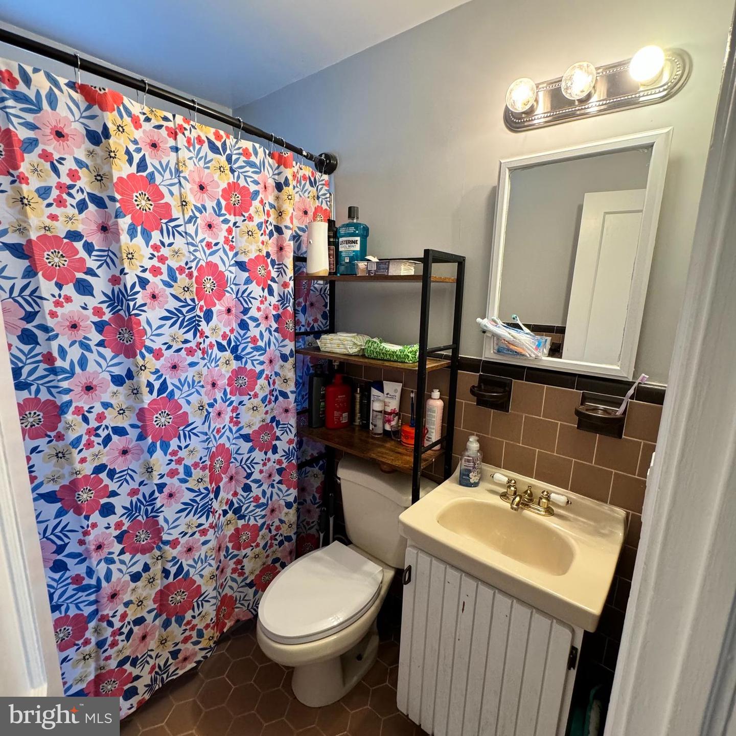 3109 CHESHAM ST, HENRICO, Virginia 23238, 3 Bedrooms Bedrooms, ,1 BathroomBathrooms,Residential,For sale,3109 CHESHAM ST,VAHN2000672 MLS # VAHN2000672