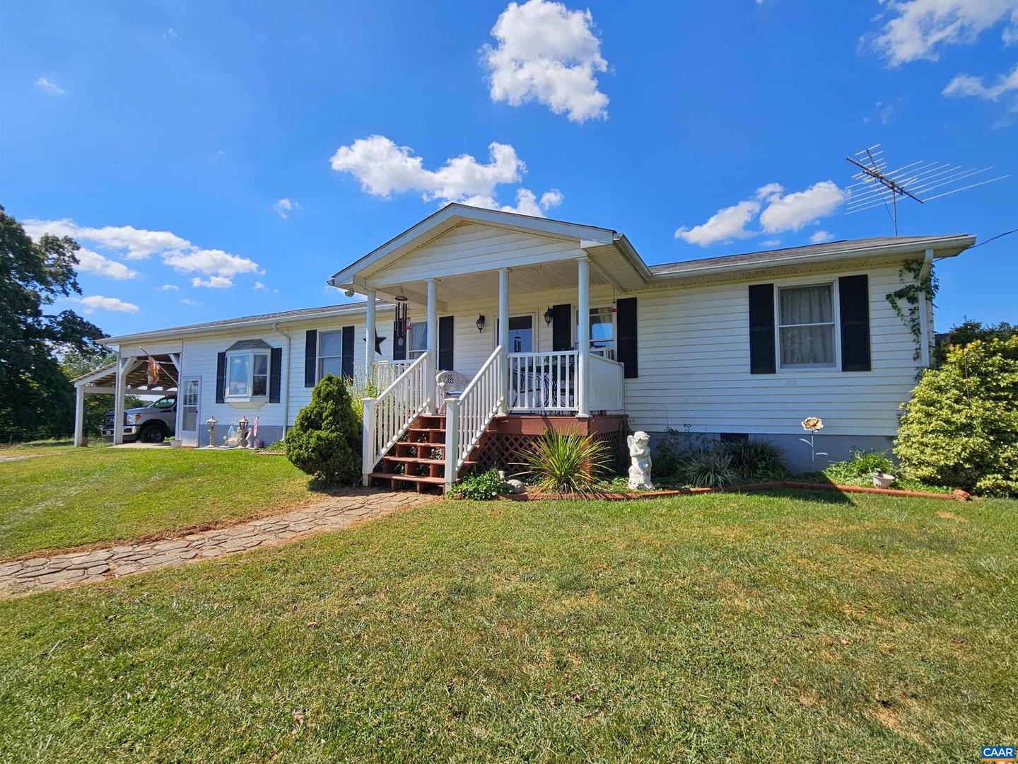 288 COLE COMFORT RD, DILLWYN, Virginia 23936, 3 Bedrooms Bedrooms, ,2 BathroomsBathrooms,Residential,For sale,288 COLE COMFORT RD,656875 MLS # 656875