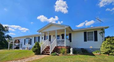 288 COLE COMFORT RD, DILLWYN, Virginia 23936, 3 Bedrooms Bedrooms, ,2 BathroomsBathrooms,Residential,For sale,288 COLE COMFORT RD,656875 MLS # 656875