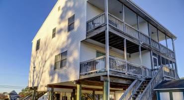 3420 RIDGE #2 OR B, CHINCOTEAGUE ISLAND, Virginia 23336, 2 Bedrooms Bedrooms, ,2 BathroomsBathrooms,Residential,For sale,3420 RIDGE #2 OR B,VAAC2000880 MLS # VAAC2000880