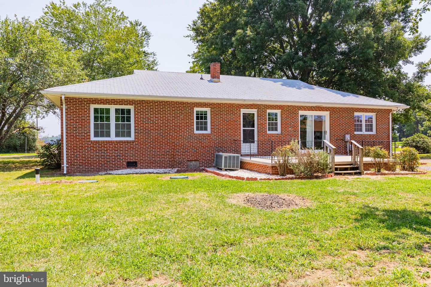 32 VILLAGE, WARSAW, Virginia 22572, 3 Bedrooms Bedrooms, 6 Rooms Rooms,2 BathroomsBathrooms,Residential,For sale,32 VILLAGE,VARV2000370 MLS # VARV2000370