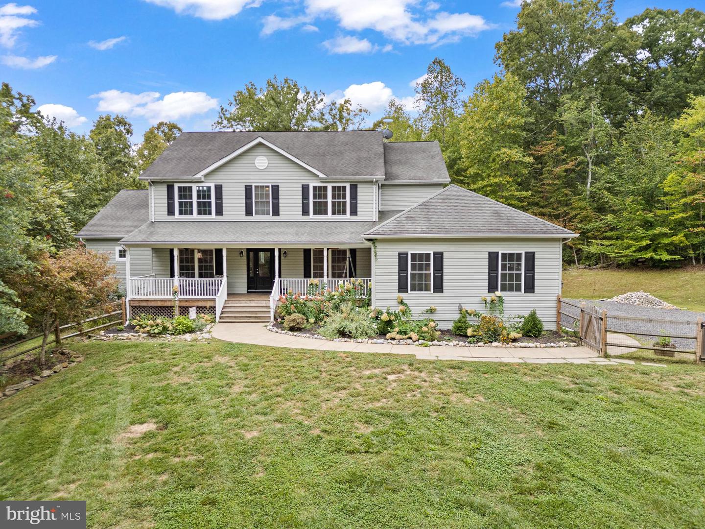 20523 OLD MILL RD, CULPEPER, Virginia 22701, 4 Bedrooms Bedrooms, ,5 BathroomsBathrooms,Residential,For sale,20523 OLD MILL RD,VACU2008888 MLS # VACU2008888