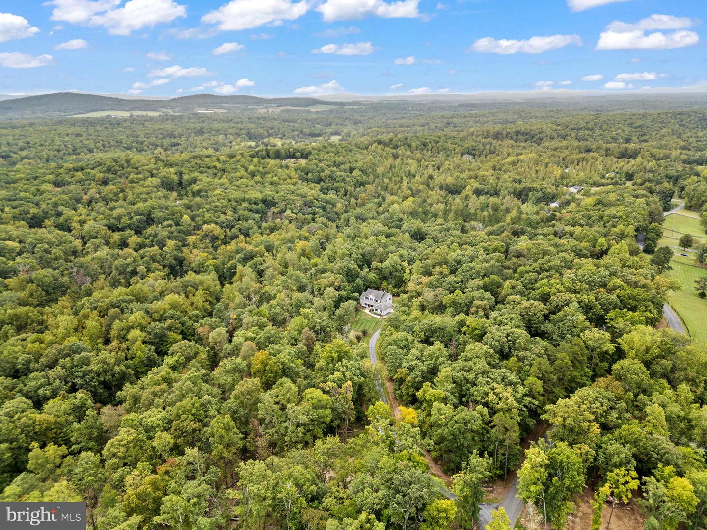 20523 OLD MILL RD, CULPEPER, Virginia 22701, 4 Bedrooms Bedrooms, ,5 BathroomsBathrooms,Residential,For sale,20523 OLD MILL RD,VACU2008888 MLS # VACU2008888