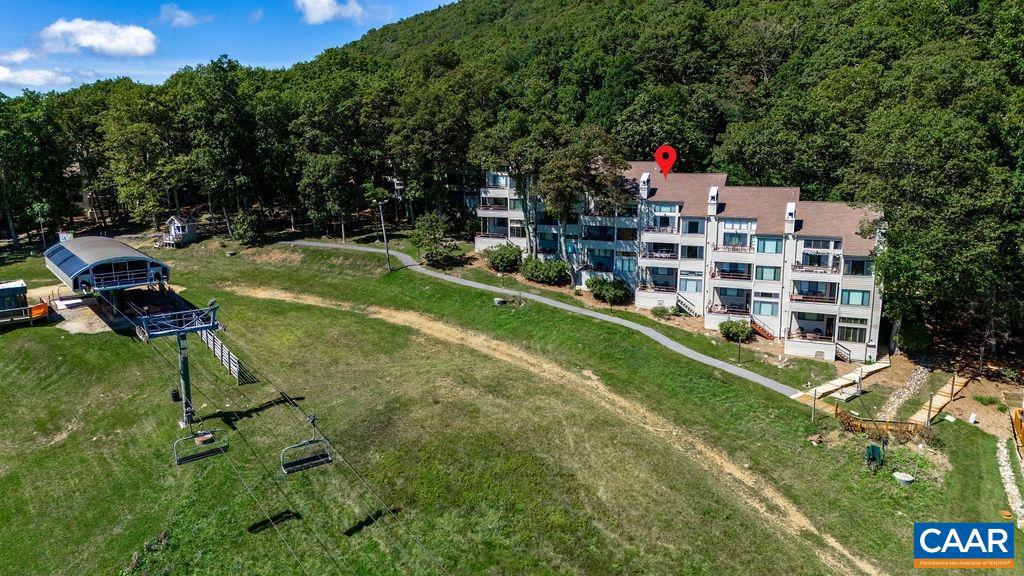 353 DOBIE CONDOS, ROSELAND, Virginia 22967, 2 Bedrooms Bedrooms, ,2 BathroomsBathrooms,Residential,For sale,353 DOBIE CONDOS,656922 MLS # 656922