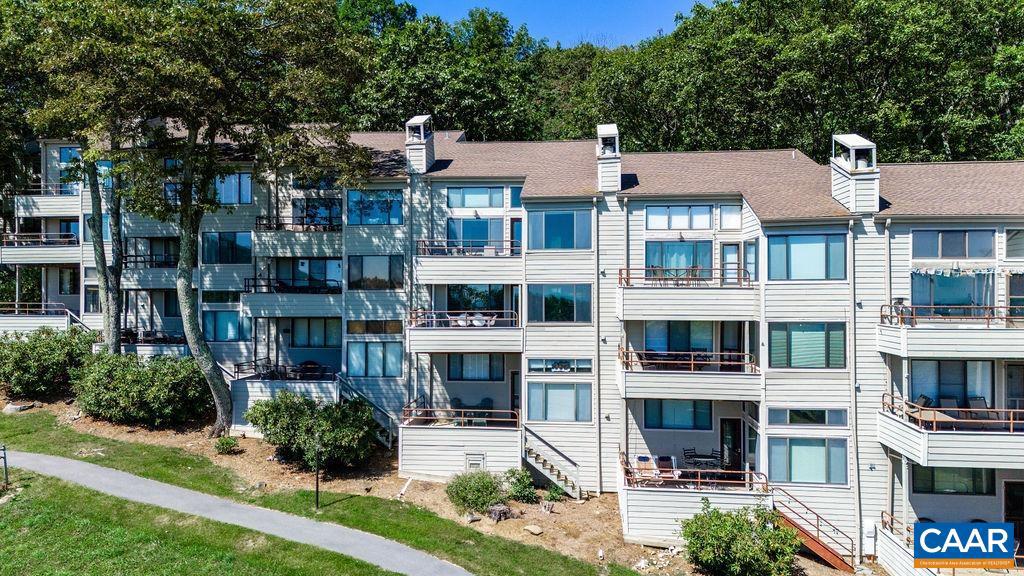 353 DOBIE CONDOS, ROSELAND, Virginia 22967, 2 Bedrooms Bedrooms, ,2 BathroomsBathrooms,Residential,For sale,353 DOBIE CONDOS,656922 MLS # 656922