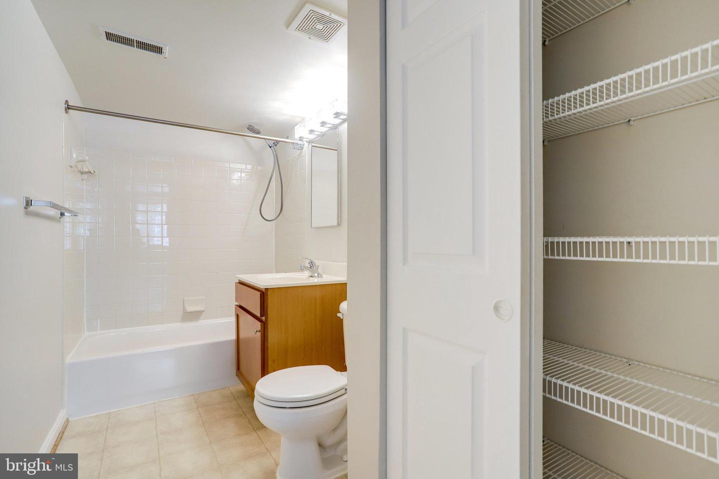 1339 N VAN DORN ST, ALEXANDRIA, Virginia 22304, 1 Bedroom Bedrooms, ,1 BathroomBathrooms,Residential,For sale,1339 N VAN DORN ST,VAAX2037934 MLS # VAAX2037934