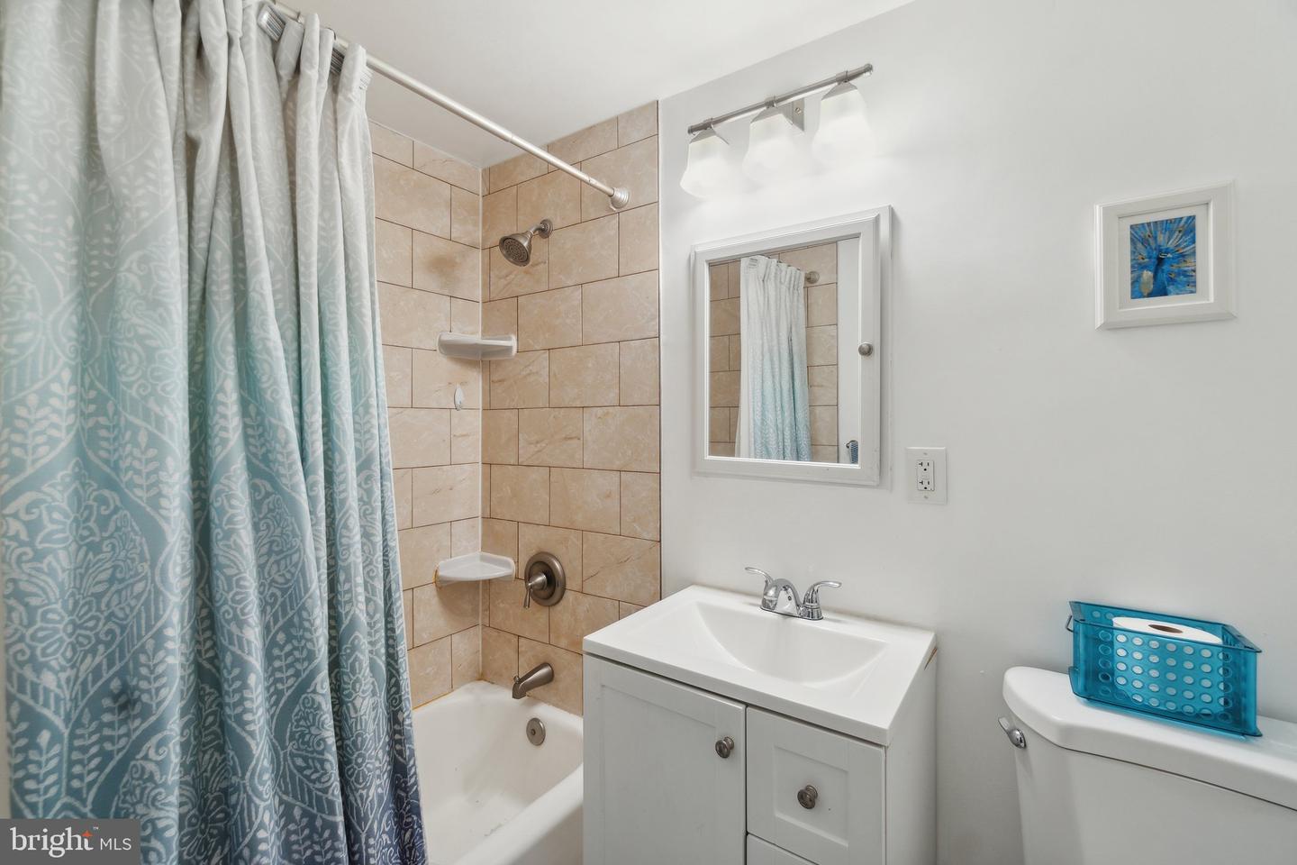 1111 ARLINGTON BLVD #1005, ARLINGTON, Virginia 22209, 2 Bedrooms Bedrooms, ,2 BathroomsBathrooms,Residential,For sale,1111 ARLINGTON BLVD #1005,VAAR2048608 MLS # VAAR2048608