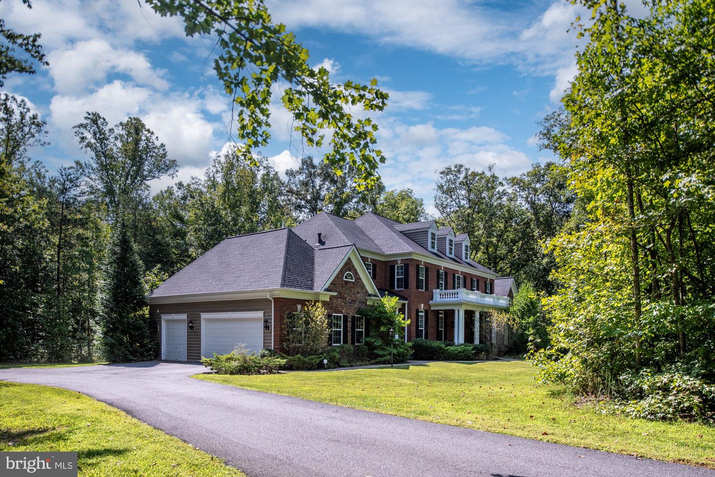 425 WAKEROBIN DR, STAFFORD, Virginia 22556, 6 Bedrooms Bedrooms, ,6 BathroomsBathrooms,Residential,For sale,425 WAKEROBIN DR,VAST2032896 MLS # VAST2032896