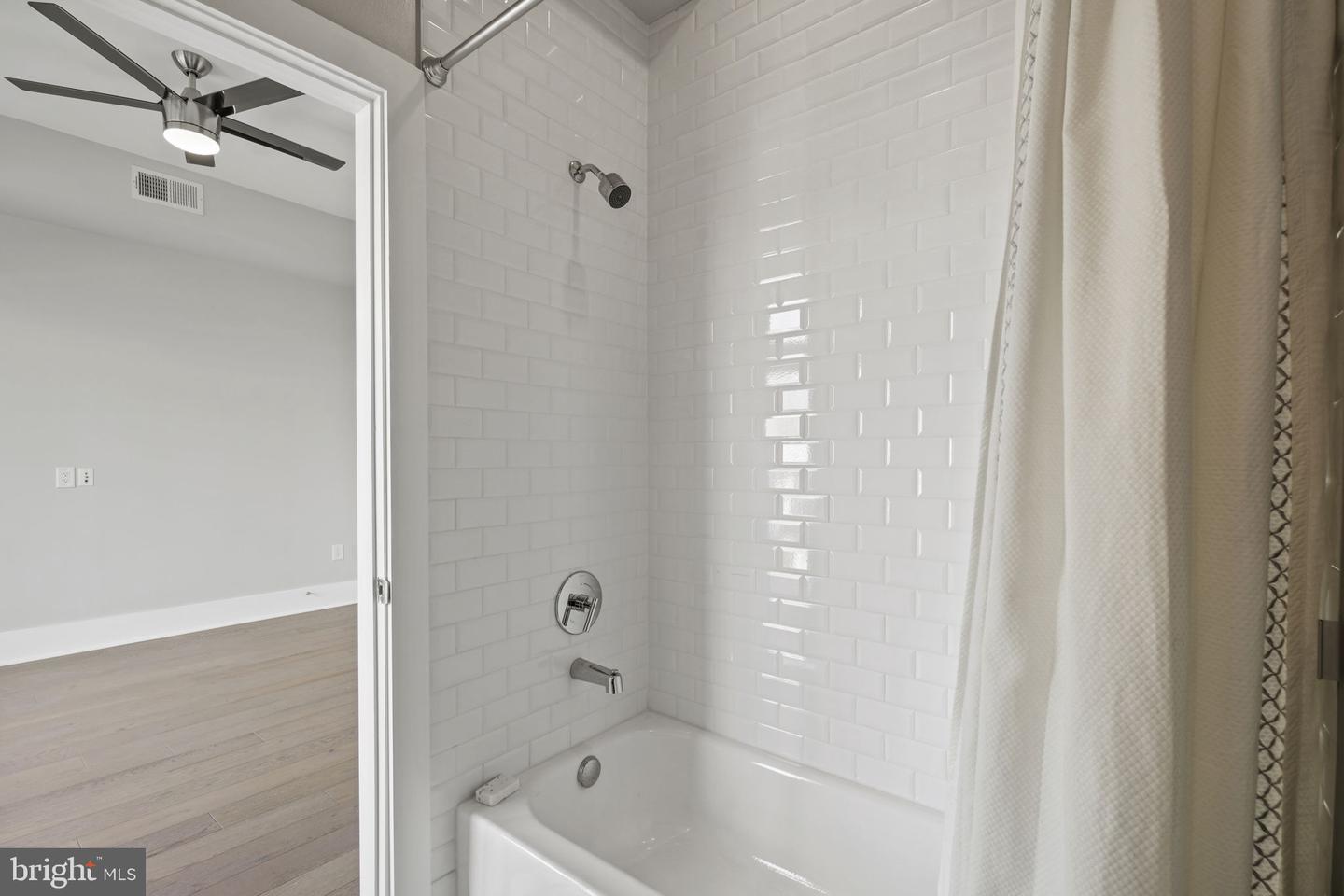 1912 3RD ST NE #6, WASHINGTON, District Of Columbia 20002, 2 Bedrooms Bedrooms, ,2 BathroomsBathrooms,Residential,For sale,1912 3RD ST NE #6,DCDC2159974 MLS # DCDC2159974