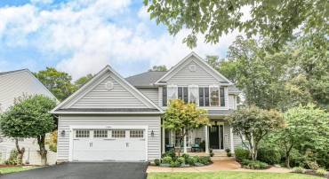 1006 LINDSAY CT, FREDERICKSBURG, Virginia 22401, 4 Bedrooms Bedrooms, ,3 BathroomsBathrooms,Residential,For sale,1006 LINDSAY CT,VAFB2006646 MLS # VAFB2006646