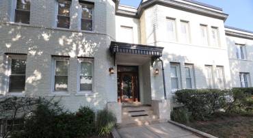 2 17TH ST SE #207, WASHINGTON, District Of Columbia 20003, 1 Bedroom Bedrooms, 2 Rooms Rooms,1 BathroomBathrooms,Residential,For sale,2 17TH ST SE #207,DCDC2157964 MLS # DCDC2157964