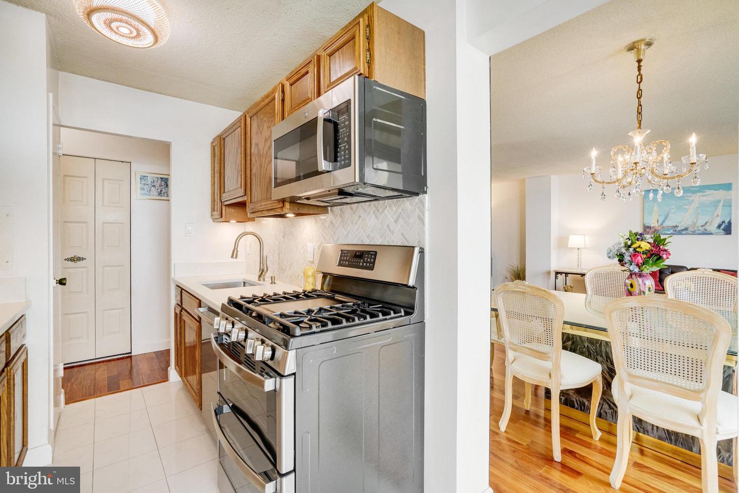 501 SLATERS LN #603, ALEXANDRIA, Virginia 22314, 2 Bedrooms Bedrooms, 7 Rooms Rooms,2 BathroomsBathrooms,Residential,For sale,501 SLATERS LN #603,VAAX2037790 MLS # VAAX2037790