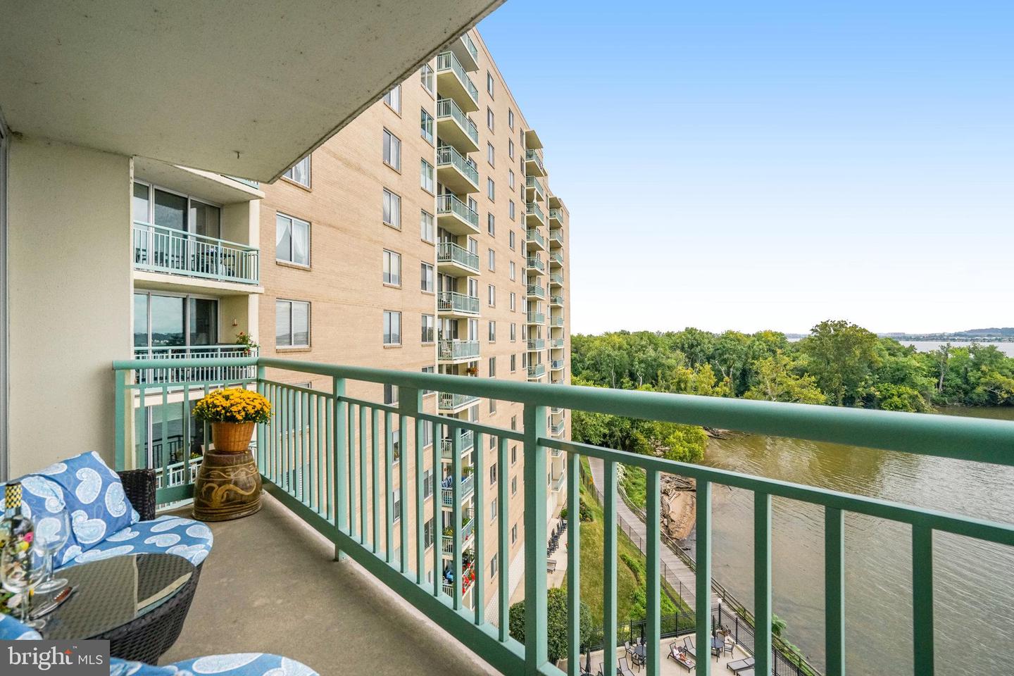 501 SLATERS LN #603, ALEXANDRIA, Virginia 22314, 2 Bedrooms Bedrooms, 7 Rooms Rooms,2 BathroomsBathrooms,Residential,For sale,501 SLATERS LN #603,VAAX2037790 MLS # VAAX2037790