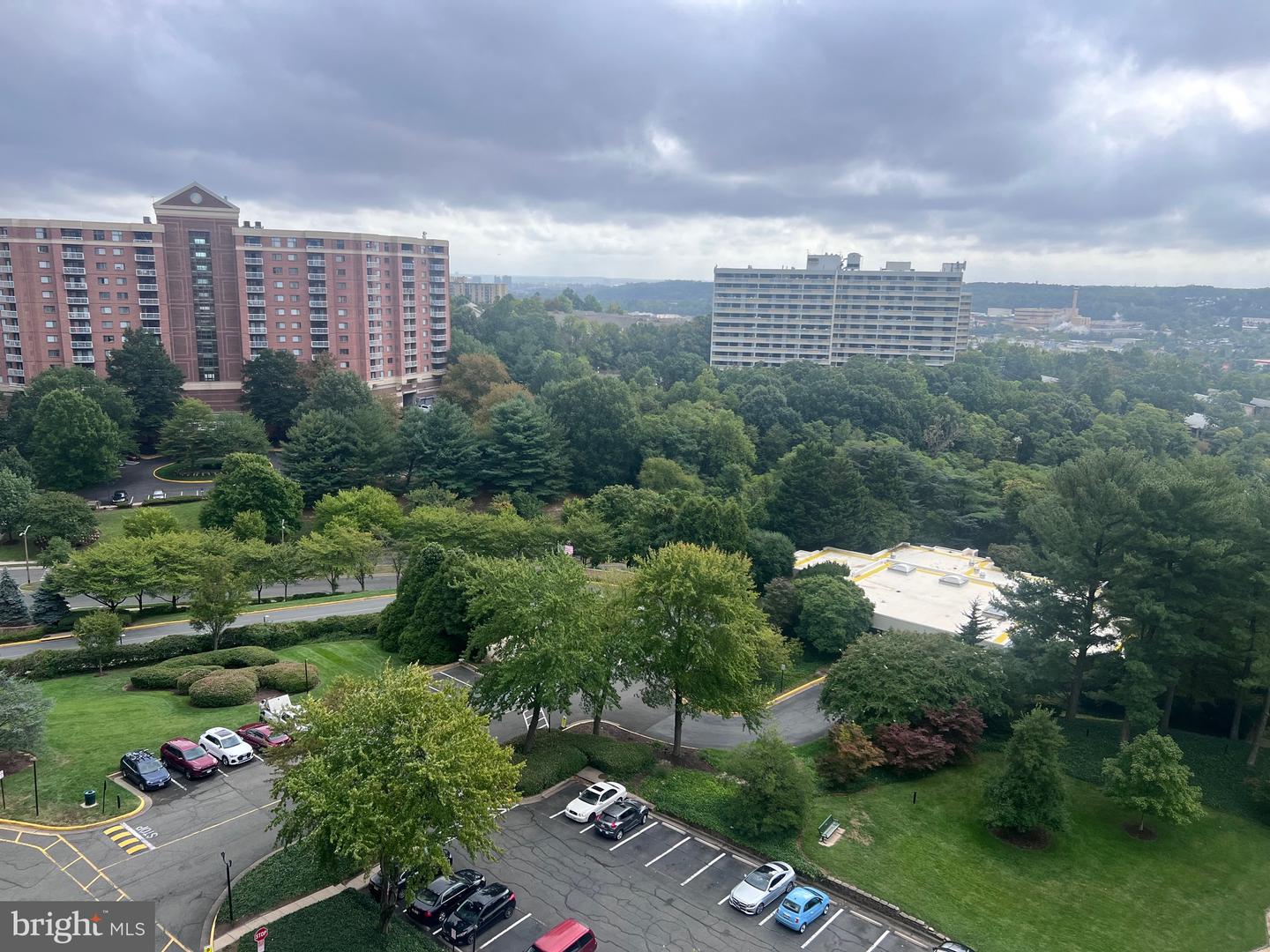 203 YOAKUM PKWY #1222, ALEXANDRIA, Virginia 22304, 2 Bedrooms Bedrooms, ,2 BathroomsBathrooms,Residential,For sale,203 YOAKUM PKWY #1222,VAAX2037812 MLS # VAAX2037812