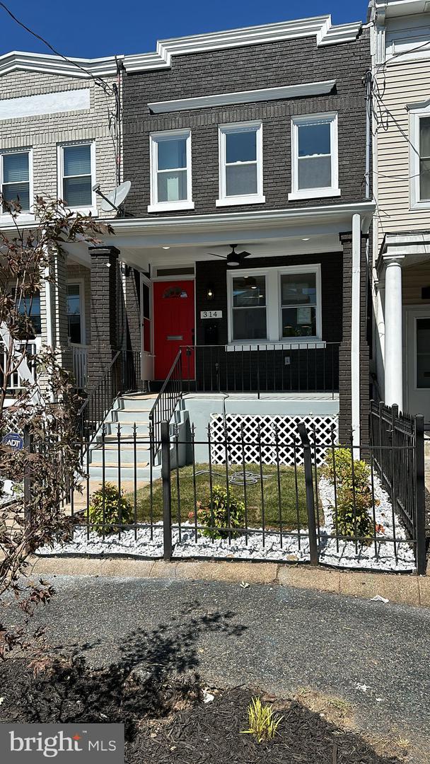 314 CHANNING ST NE, WASHINGTON, District Of Columbia 20002, 4 Bedrooms Bedrooms, ,3 BathroomsBathrooms,Residential,For sale,314 CHANNING ST NE,DCDC2158400 MLS # DCDC2158400