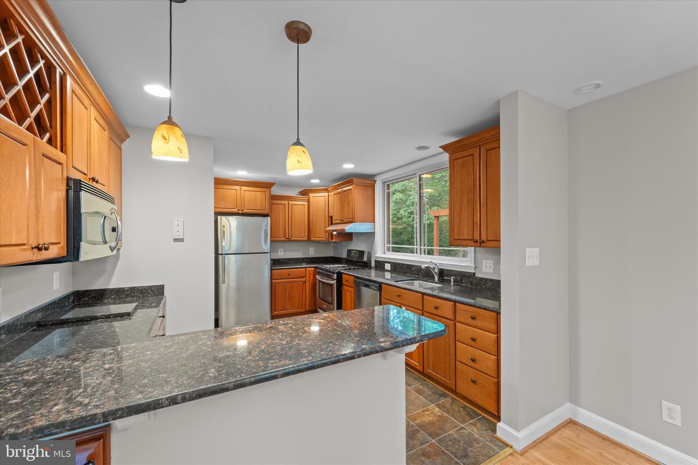 452 W TAYLOR RUN PKWY, ALEXANDRIA, Virginia 22314, 5 Bedrooms Bedrooms, ,3 BathroomsBathrooms,Residential,For sale,452 W TAYLOR RUN PKWY,VAAX2037856 MLS # VAAX2037856