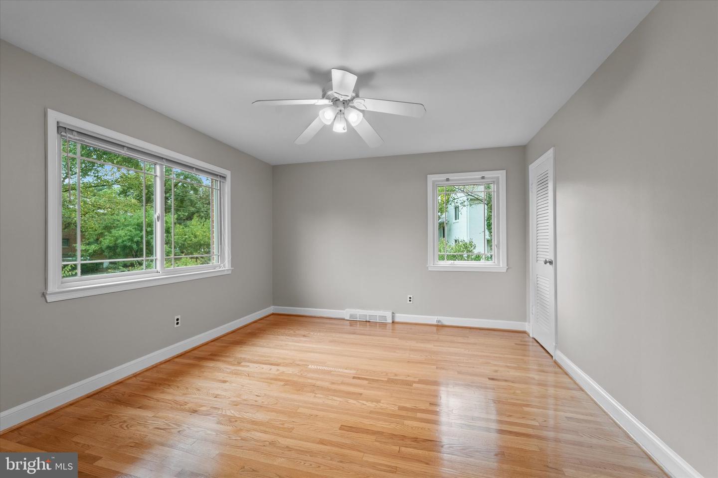 452 W TAYLOR RUN PKWY, ALEXANDRIA, Virginia 22314, 5 Bedrooms Bedrooms, ,3 BathroomsBathrooms,Residential,For sale,452 W TAYLOR RUN PKWY,VAAX2037856 MLS # VAAX2037856