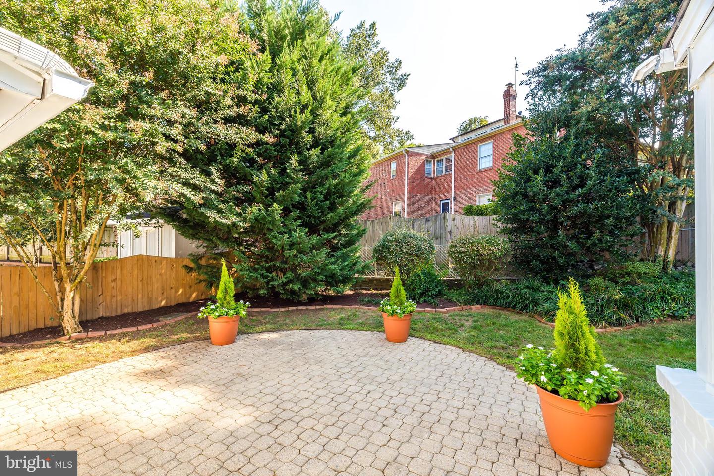 2904 DARTMOUTH RD, ALEXANDRIA, Virginia 22314, 3 Bedrooms Bedrooms, ,2 BathroomsBathrooms,Residential,For sale,2904 DARTMOUTH RD,VAAX2037910 MLS # VAAX2037910