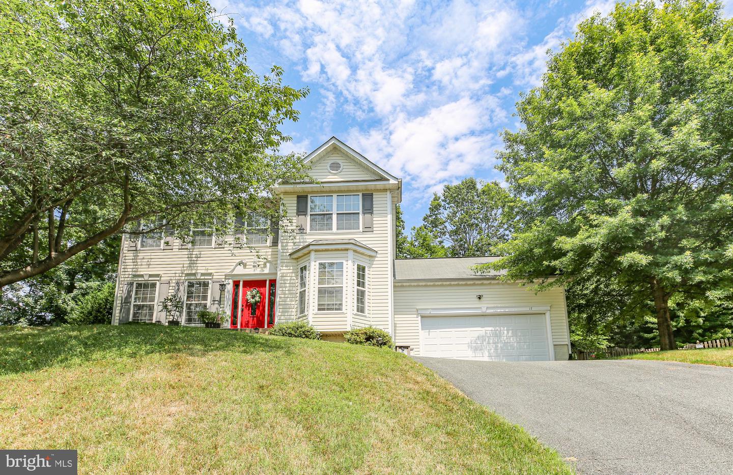 17 CAPTAIN JOHNS CV, STAFFORD, Virginia 22554, 4 Bedrooms Bedrooms, ,2 BathroomsBathrooms,Residential,For sale,17 CAPTAIN JOHNS CV,VAST2032988 MLS # VAST2032988