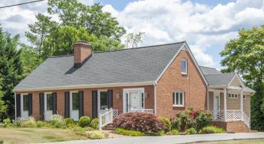 2306 TARLETON DR, CHARLOTTESVILLE, Virginia 22901, 3 Bedrooms Bedrooms, ,3 BathroomsBathrooms,Residential,For sale,2306 TARLETON DR,656794 MLS # 656794