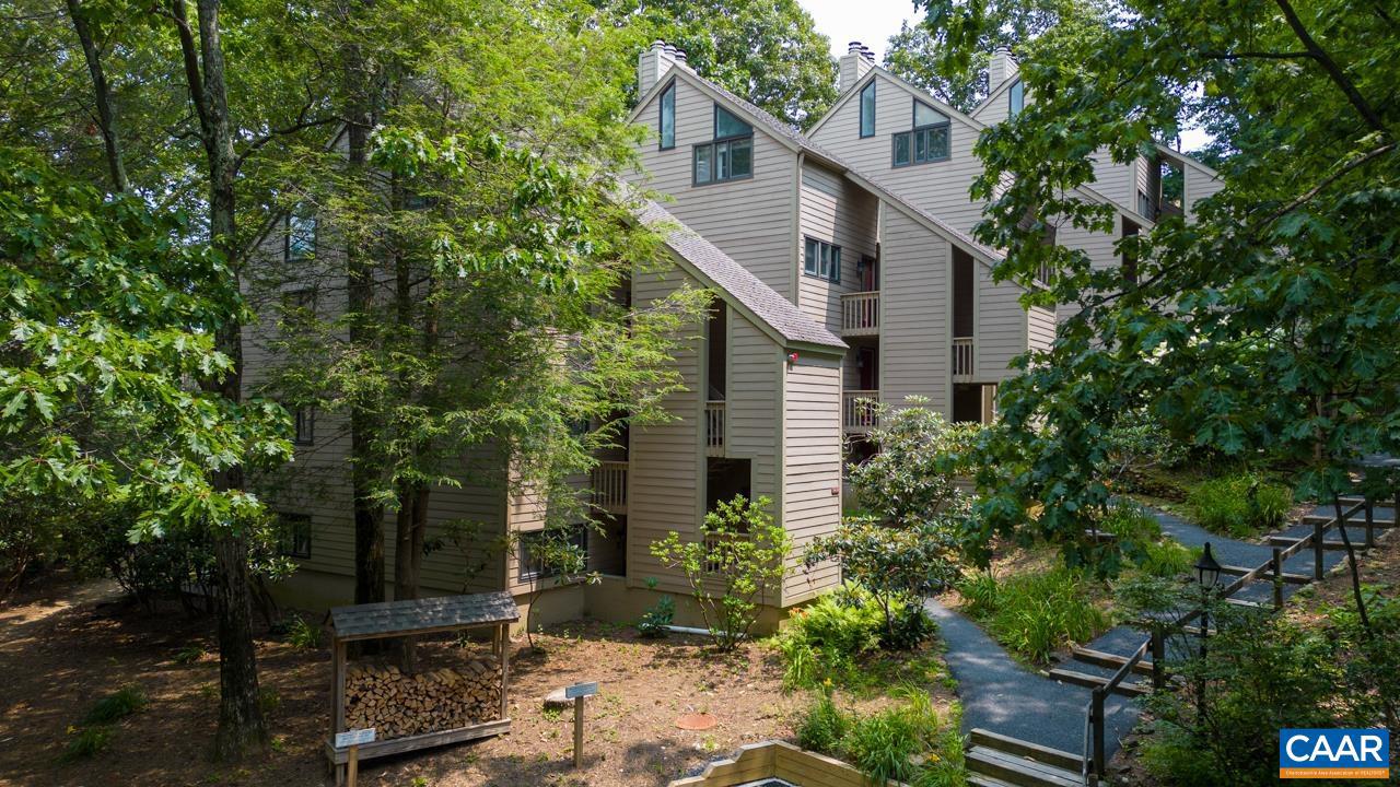 131 EAGLES CT CONDOS, WINTERGREEN RESORT, Virginia 22967, 2 Bedrooms Bedrooms, ,1 BathroomBathrooms,Residential,For sale,131 EAGLES CT CONDOS,656971 MLS # 656971