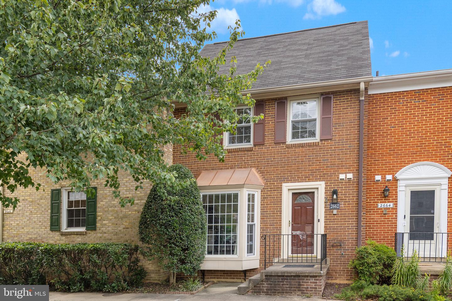 2662 CENTENNIAL CT, ALEXANDRIA, Virginia 22311, 2 Bedrooms Bedrooms, ,3 BathroomsBathrooms,Residential,For sale,2662 CENTENNIAL CT,VAAX2036358 MLS # VAAX2036358