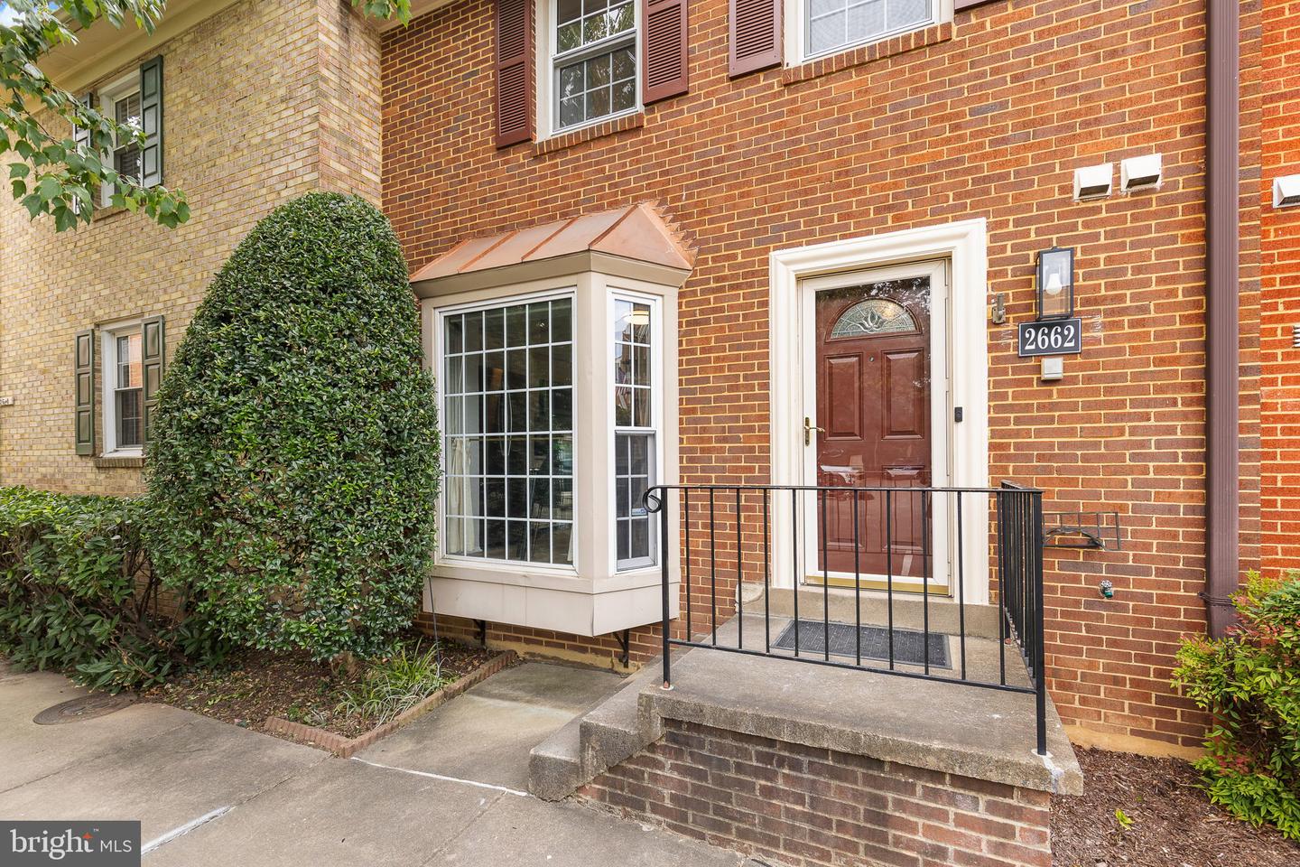 2662 CENTENNIAL CT, ALEXANDRIA, Virginia 22311, 2 Bedrooms Bedrooms, ,3 BathroomsBathrooms,Residential,For sale,2662 CENTENNIAL CT,VAAX2036358 MLS # VAAX2036358