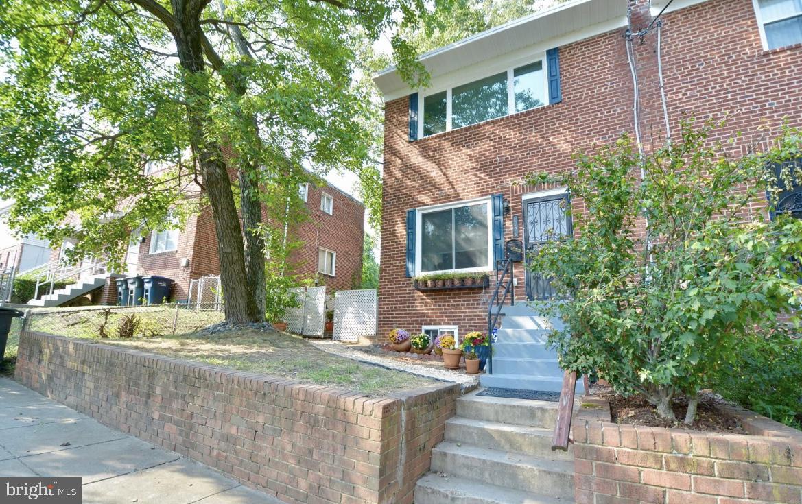 4038 D ST SE, WASHINGTON, District Of Columbia 20019, 3 Bedrooms Bedrooms, ,1 BathroomBathrooms,Residential,For sale,4038 D ST SE,DCDC2153466 MLS # DCDC2153466