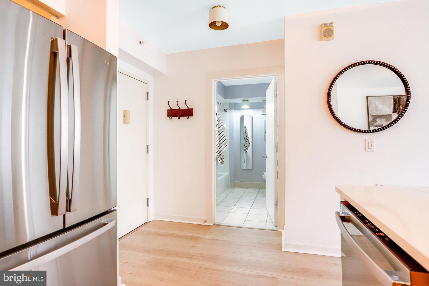 1000 NEW JERSEY AVE SE #815, WASHINGTON, District Of Columbia 20003, 1 Bedroom Bedrooms, ,1 BathroomBathrooms,Residential,For sale,1000 NEW JERSEY AVE SE #815,DCDC2155902 MLS # DCDC2155902