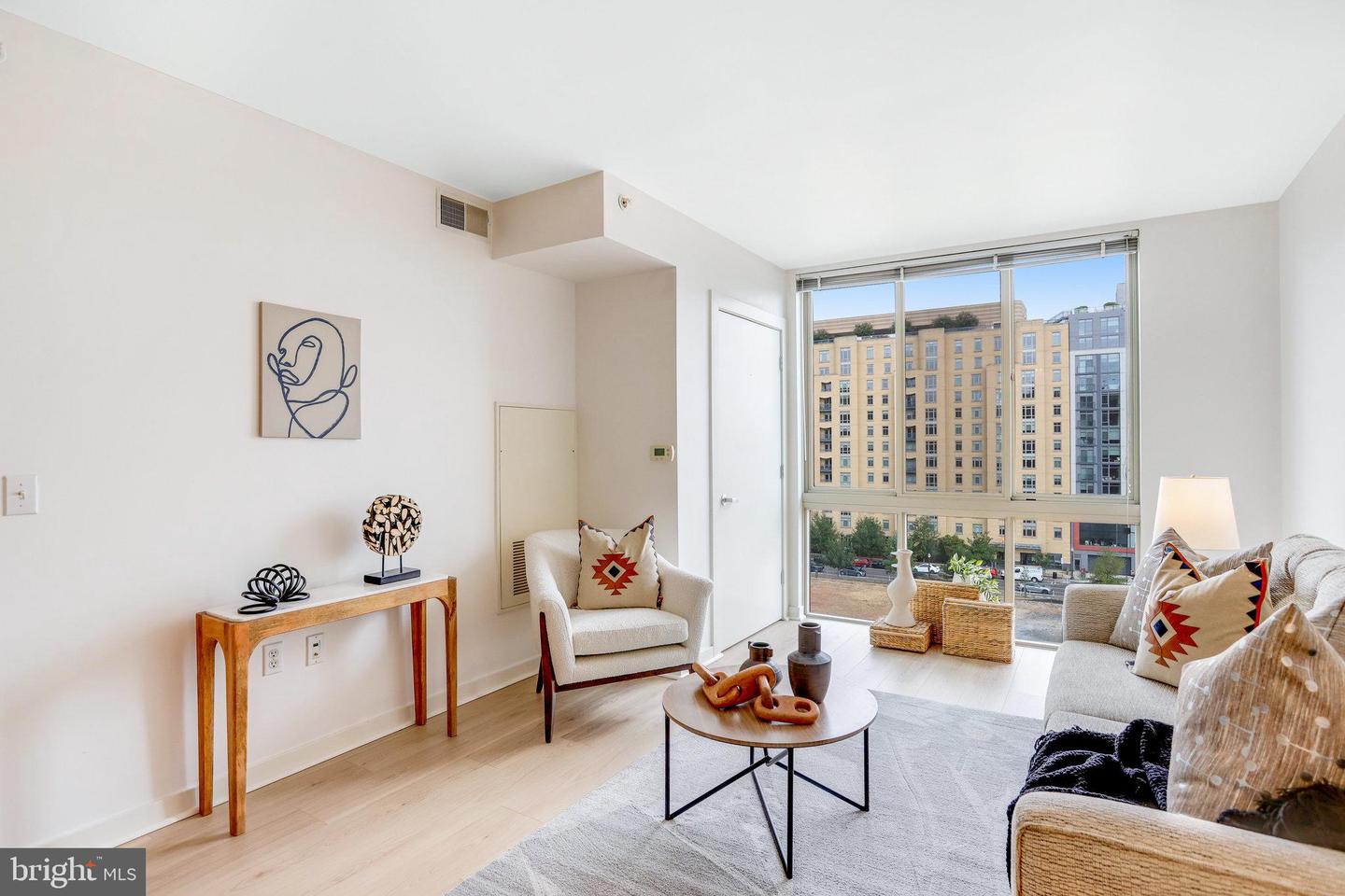 1000 NEW JERSEY AVE SE #815, WASHINGTON, District Of Columbia 20003, 1 Bedroom Bedrooms, ,1 BathroomBathrooms,Residential,For sale,1000 NEW JERSEY AVE SE #815,DCDC2155902 MLS # DCDC2155902