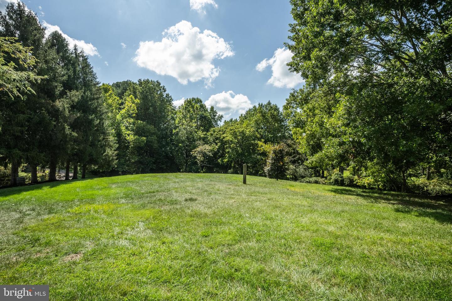 11508 YATES FORD RD, FAIRFAX STATION, Virginia 22039, 5 Bedrooms Bedrooms, ,3 BathroomsBathrooms,Residential,For sale,11508 YATES FORD RD,VAFX2201038 MLS # VAFX2201038