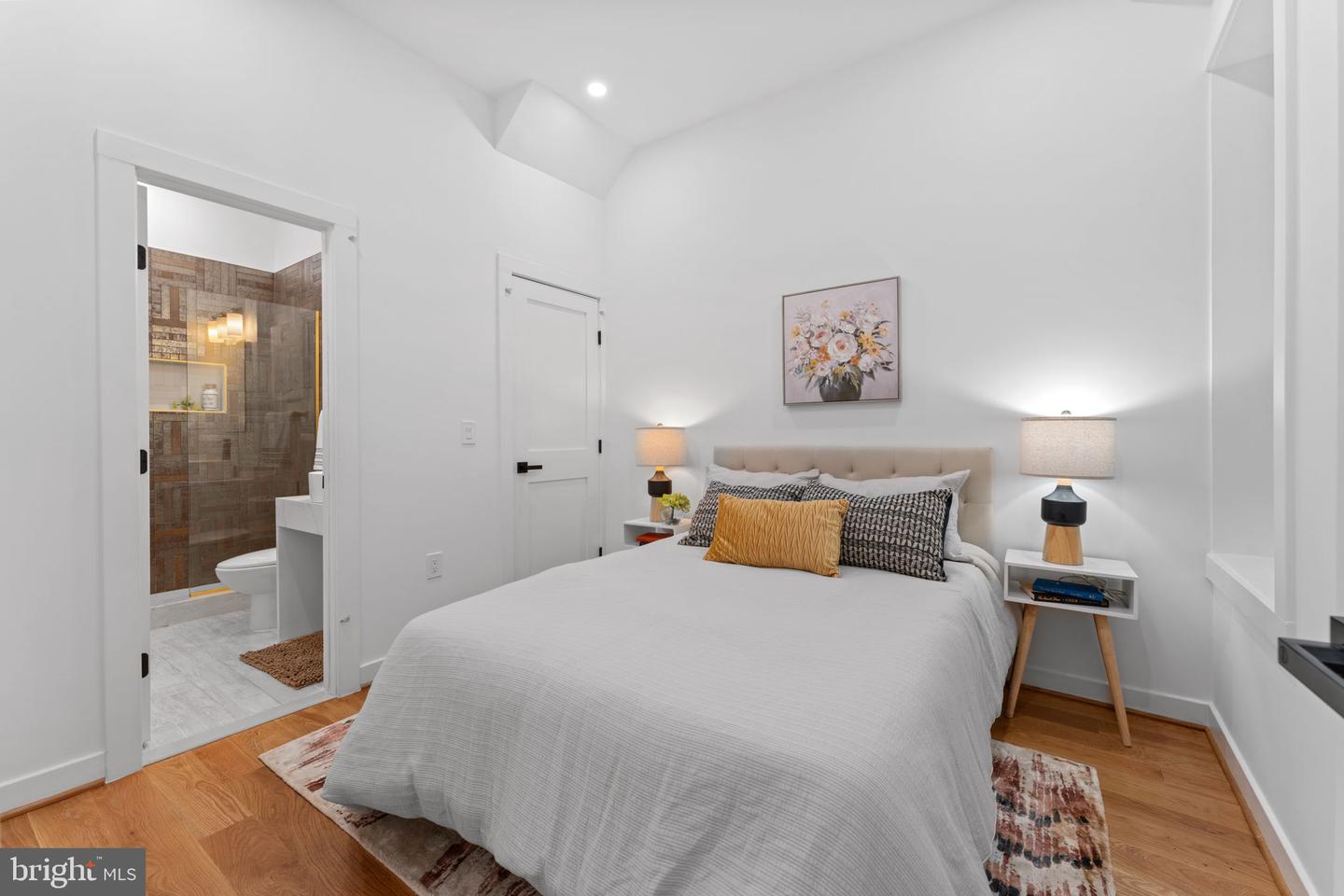 1312 FAIRMONT ST NW #1, WASHINGTON, District Of Columbia 20009, 4 Bedrooms Bedrooms, ,3 BathroomsBathrooms,Residential,For sale,1312 FAIRMONT ST NW #1,DCDC2159270 MLS # DCDC2159270