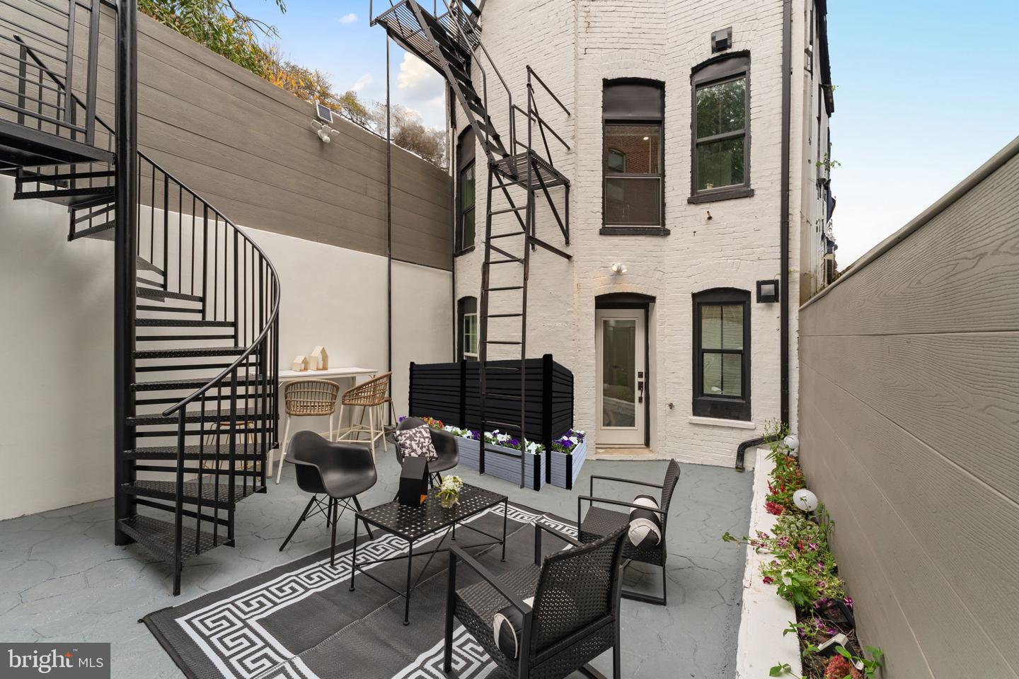 1312 FAIRMONT ST NW #1, WASHINGTON, District Of Columbia 20009, 4 Bedrooms Bedrooms, ,3 BathroomsBathrooms,Residential,For sale,1312 FAIRMONT ST NW #1,DCDC2159270 MLS # DCDC2159270
