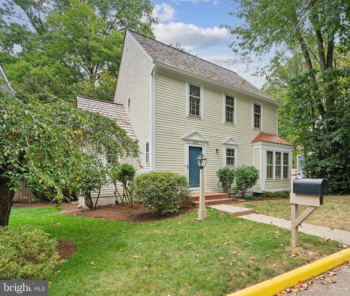 2053 COBBLESTONE LN, RESTON, Virginia 20191, 3 Bedrooms Bedrooms, ,2 BathroomsBathrooms,Residential,For sale,2053 COBBLESTONE LN,VAFX2201802 MLS # VAFX2201802